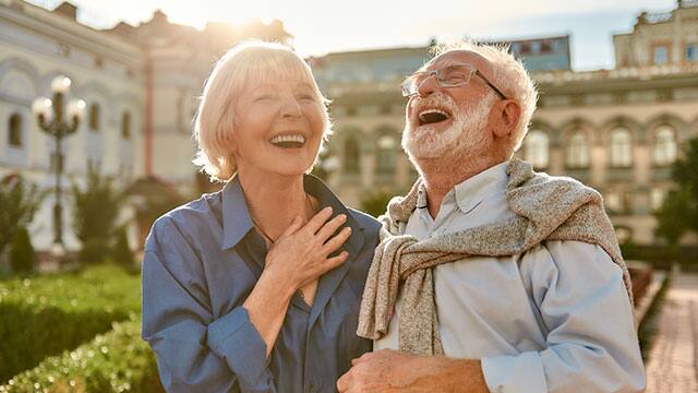 שתלת שיניים יכולה להציל את החיוך שלך